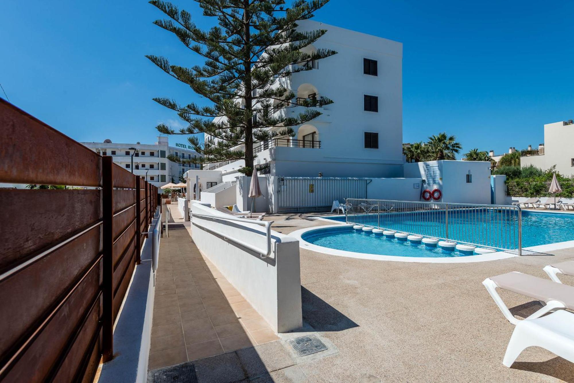 Pierre & Vacances Ros Ibiza ซานตาเอวเลเรียเดสริว ภายนอก รูปภาพ