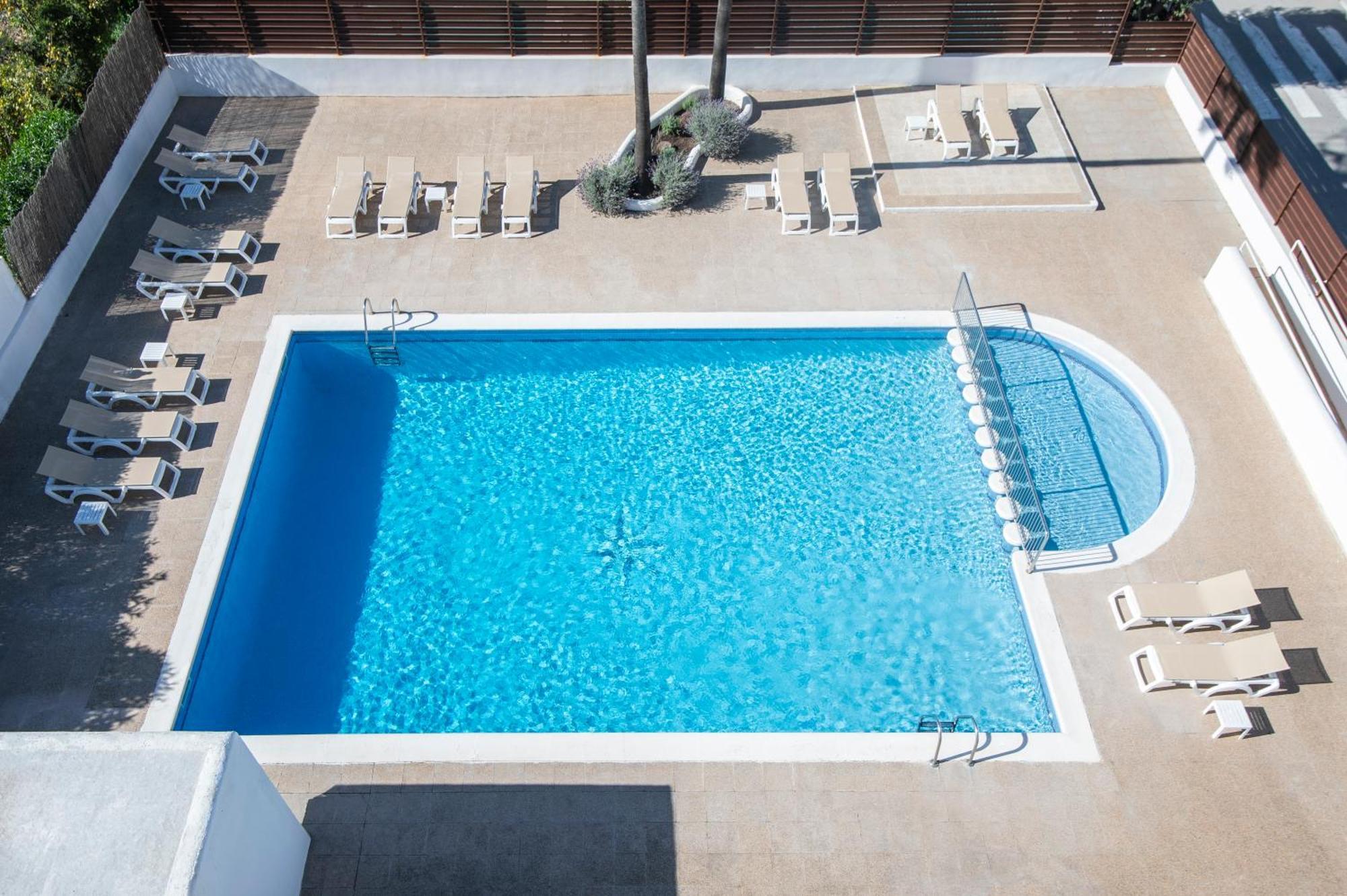 Pierre & Vacances Ros Ibiza ซานตาเอวเลเรียเดสริว ภายนอก รูปภาพ